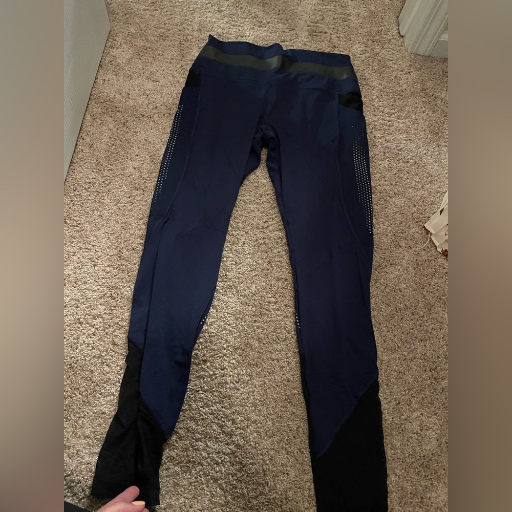 Victoria’s Secret leggings